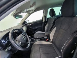 Skoda Kamiq 1.5 Tsi 150 Cv Dsg Style  - Foto 9