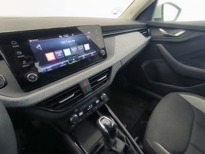 Skoda Kamiq 1,0 Tsi 115 Cv Dsg Selection  - Foto 17