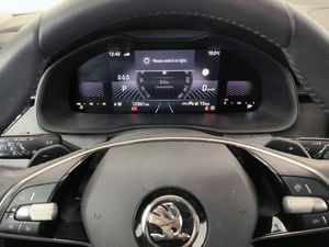 Skoda Kamiq 1,0 Tsi 115 Cv Dsg Selection  - Foto 11