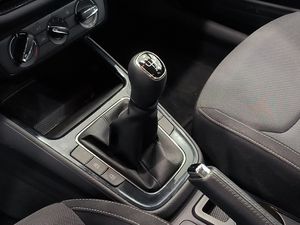 Skoda Fabia 1.0 Tsi 95 Cv Selection  - Foto 12