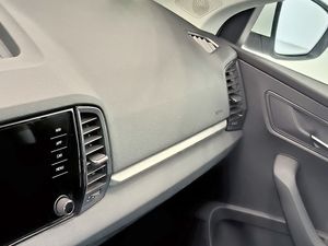 Skoda Karoq 1.5 Tsi 150cv Dsg Selection  - Foto 13