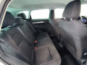 Skoda Karoq 1.5 Tsi 150cv Dsg Selection  - Foto 6