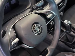 Skoda Kamiq 1,0 Tsi 115 Cv Dsg Selection  - Foto 14