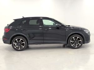 Audi Q3 35 Tfsi 150 Cv Stronic Black Line  - Foto 3