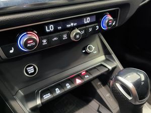 Audi Q3 35 Tfsi 150 Cv Stronic Black Line  - Foto 12