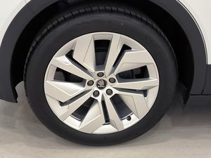 Skoda Elroq 60 63 Kwh Batt 204 Cv  - Foto 8