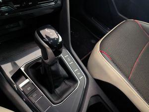 Volkswagen Tiguan 1.5 Tsi 150 Cv Dsg Urban Sport  - Foto 15