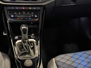 Volkswagen T-roc R 2.0 Tsi 300 Cv Dsg 4motion  - Foto 9