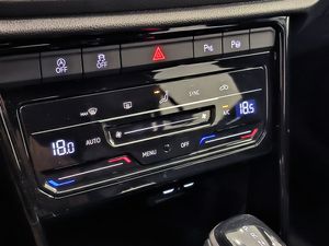 Volkswagen T-roc R 2.0 Tsi 300 Cv Dsg 4motion  - Foto 15