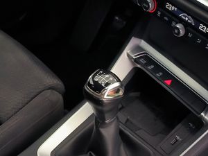 Audi Q3 35 Tfsi 150cv Stronic Blackline  - Foto 19