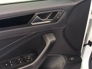 Volkswagen T-roc 1.0 Tsi 115 Cv Rline  - Foto 14