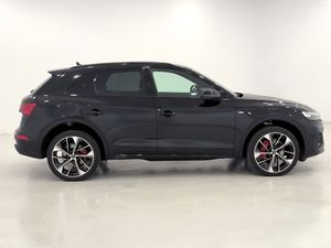 Audi Q5 40 Tdi 204cv Stronic Black Line  - Foto 3