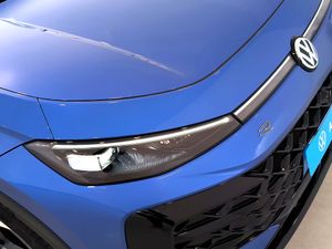 Volkswagen T-roc R-line 1st Edition 1.5 Etsi 150 Cv Dsg  - Foto 18