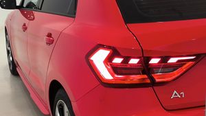 Audi A1 Sb 30 Tfsi 116cv Stronic Adrenalin Edition  - Foto 18