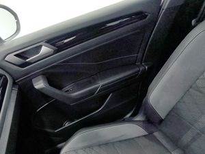 Volkswagen T-roc 2.0 Tdi 150 Cv Dsg Rline  - Foto 13