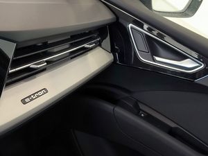 Audi Q4 Sportback Genuine Edition 45 E-tron  - Foto 15
