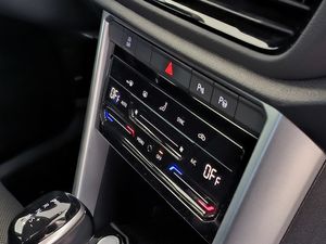 Volkswagen T-roc 20 Tdi 150cv Dsg Dark  - Foto 19