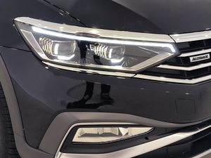 Volkswagen Passat Alltrack 20 Tdi 240cv 4 Motion Dsg  - Foto 17