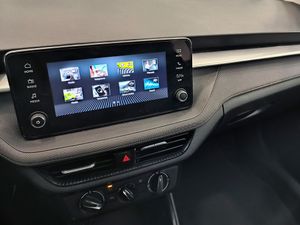 Skoda Fabia 1.0 Tsi 115 Cv Dsg Desing  - Foto 18