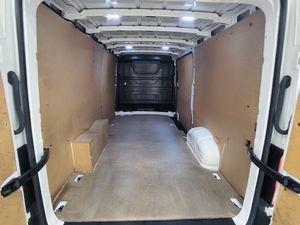 Volkswagen Crafter 2.0 Tdi 140 Cv Dsg L3h2 Furgon  - Foto 7