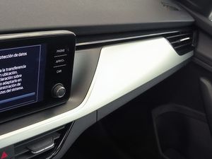 Skoda Kamiq 10 Tsi 110cv Ambition  - Foto 10