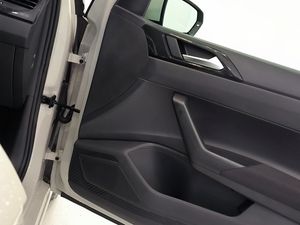 Volkswagen Polo 1.0 Tsi 95 Cv Life  - Foto 12