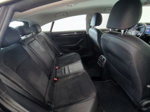 Volkswagen Arteon 20 Tdi 150cv Dsg  - Foto 6