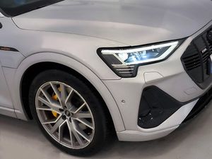 Audi E-tron Sb 55 Quattro Black Line 408cv  - Foto 10