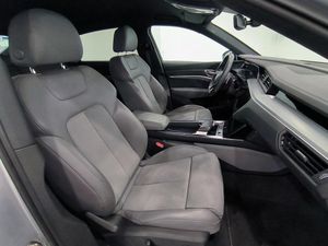 Audi E-tron Sb 55 Quattro Black Line 408cv  - Foto 9