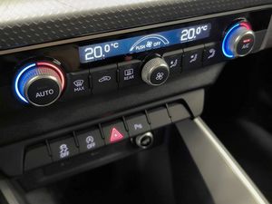 Audi A1 Sb 30 Tfsi 116 Cv Stronic Black Edicion  - Foto 17