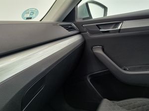 Skoda Superb 20 Tdi 150cv Dsg Ambition  - Foto 17