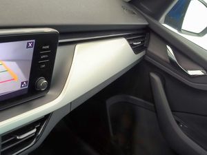 Skoda Kamiq 10 Tsi 110cv Ambition  - Foto 16