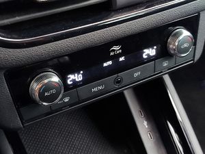 Skoda Kamiq 10 Tsi 110cv Ambition  - Foto 18