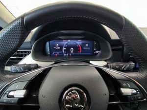 Skoda Kamiq Ambition 1,0 Tsi 81 Kw 110 Cv Manual 6 Vel.  - Foto 16