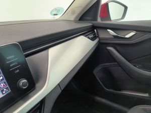 Skoda Kamiq 10 Tsi 110cv Ambition  - Foto 12