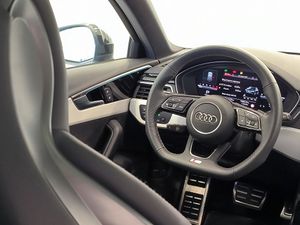 Audi A4 avant 35 tdi 163cv stronic black line limited  - Foto 18