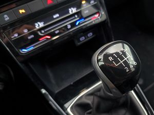 Volkswagen T-Cross 1.0 tsi 110 cv sport  - Foto 17