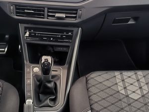 Volkswagen Taigo 1.0 tsi 116 cv dsg r-line  - Foto 19