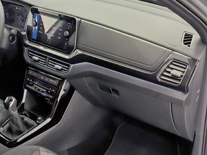 Volkswagen T-cross 1.0 Tsi 116 Cv R-line  - Foto 14