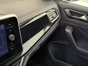 Volkswagen T-Roc 1.5 tsi 150 cv dsg r-line  - Foto 13