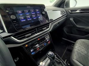 Volkswagen T-Roc 1.5 tsi 150 cv dsg r-line  - Foto 16