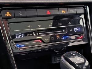 Volkswagen T-Roc 1.5 tsi 150 cv dsg r-line  - Foto 14