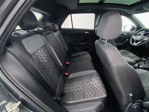 Volkswagen T-Roc 1.5 tsi 150 cv dsg r-line  - Foto 6