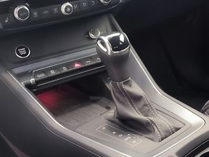 Audi Q3 sb 35 tdi 150cv stronic black limited  - Foto 12