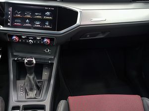Audi Q3 sb 35 tfsi 150cv black line  - Foto 15