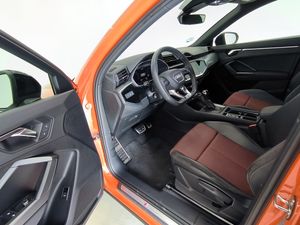 Audi Q3 sb 35 tfsi 150cv black line  - Foto 16