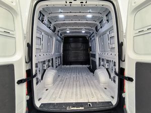 Volkswagen Crafter 35 furgon  batalla media l3h2 2.0 Tdi 140 cv 6 vel. 3500 kg  - Foto 7