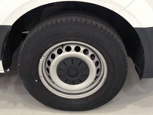 Volkswagen Crafter 35 furgon  batalla media l3h2 2.0 Tdi 140 cv 6 vel. 3500 kg  - Foto 8
