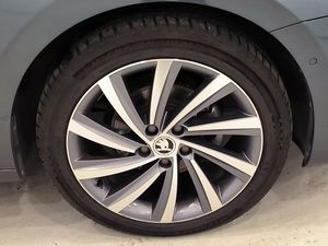 Skoda Octavia 2.0 Tdi 150 Cv Dsg Style  - Foto 8