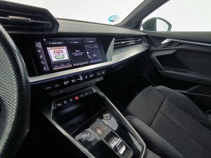 Audi A3 sb 30 tfsi 110 cv stronic black line  - Foto 17